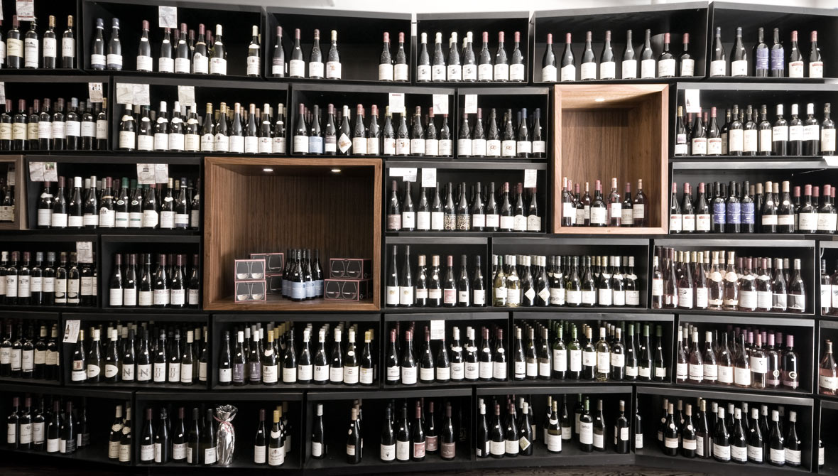 Wine online shop shelving